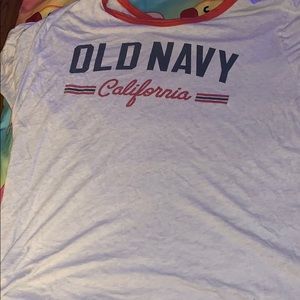 Old navy t-shirt